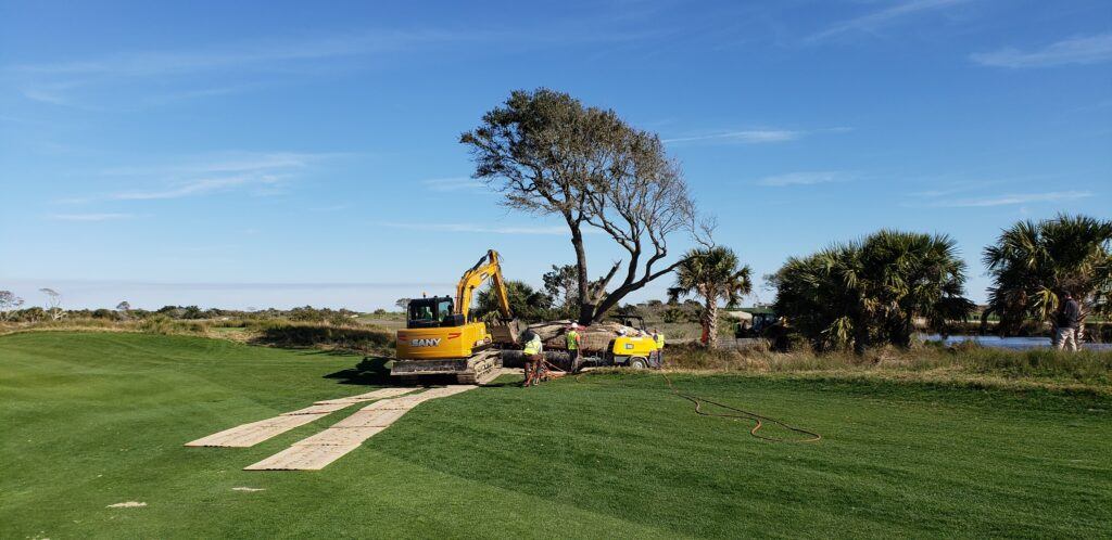 Tree-Moving on a Golf Course 6 Moving a tree on a golf course | Treemover Environmental Design Inc (EDI)